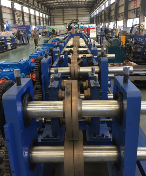 Dahezb Automatic Cutting System Machine Purlin Roll foring Machine