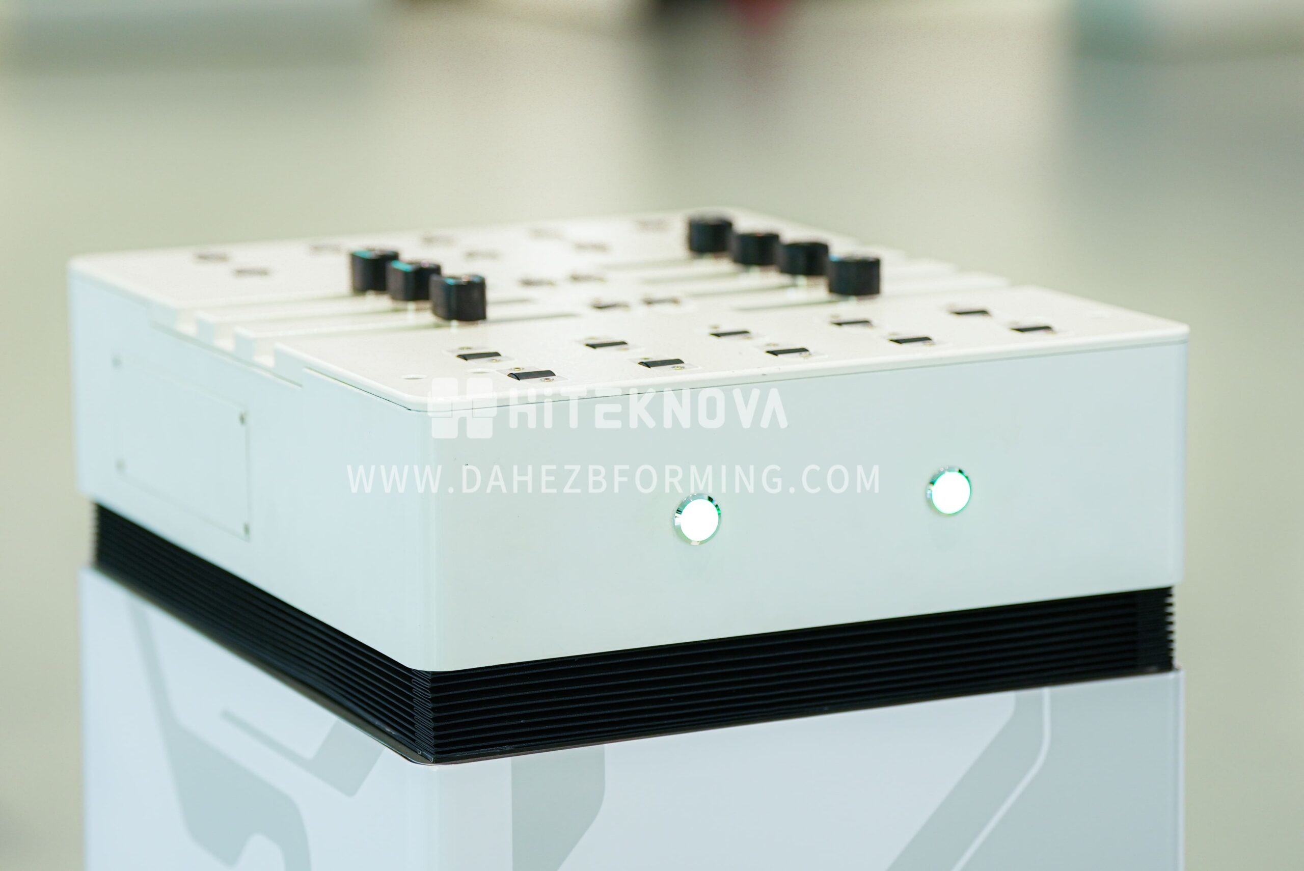 HITEKNOVA PT AMR AI Factory Service Robot