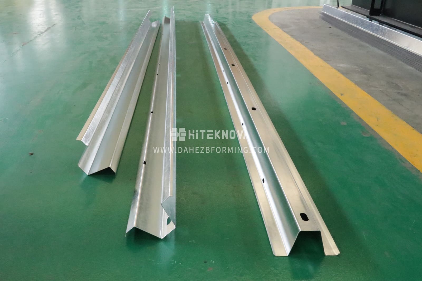 Automatic Hat Purlin Roll Forming Machine LA10-30